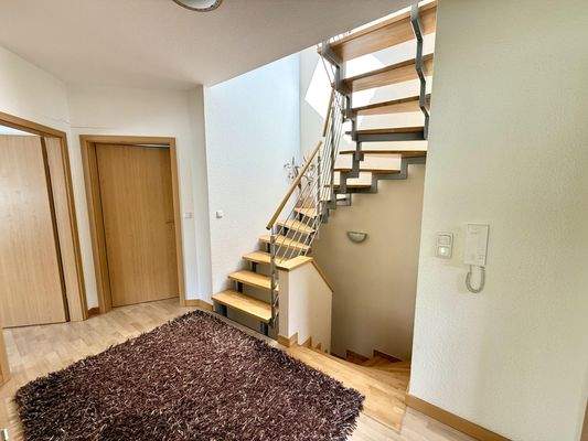 Treppenhaus/Flur OG