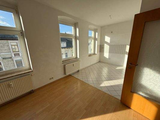 Wohnzimmer mit Küche