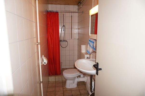 Dusche und WC