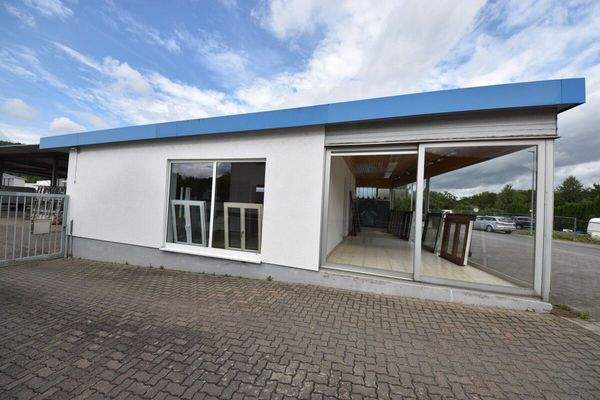 Ausstellungsgebäude25