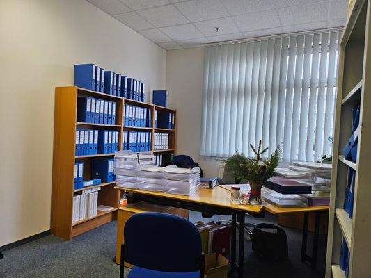 Büro 4.jpg
