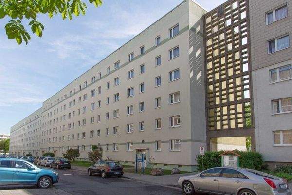 Außenansicht der Eingangsseite des Objektes