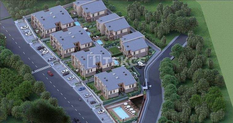 Nature and City View Villas in a Complex in İstanbul