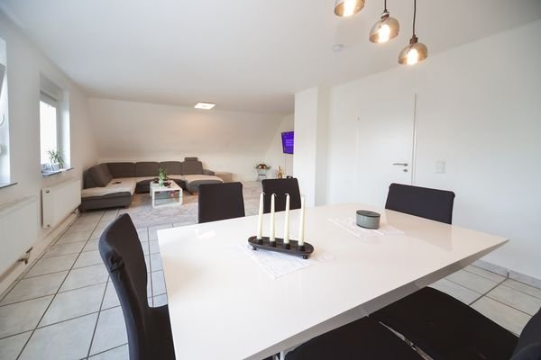 Wohnzimmer DG