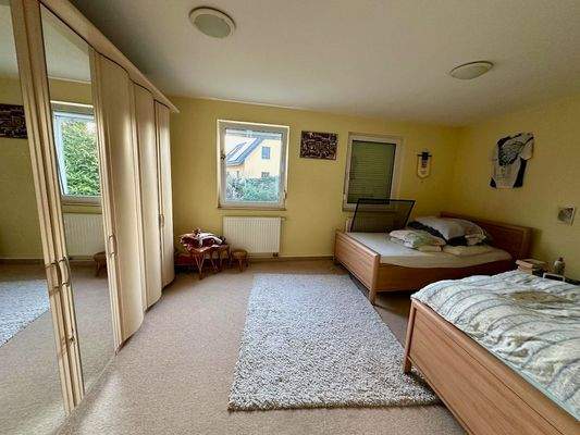 Blick in ein Zimmer im Obergeschoss