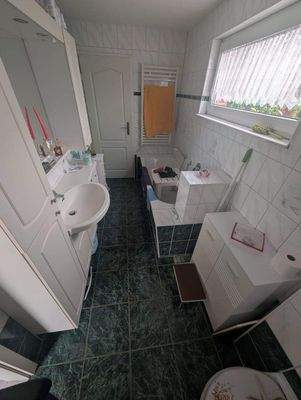 Wannenbad im Erdgeschoss