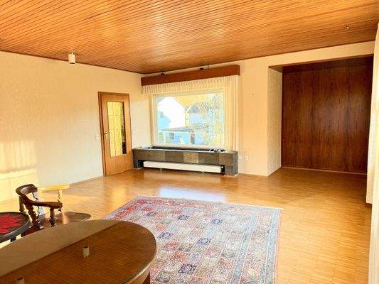 Blick zum weiteren Fenster