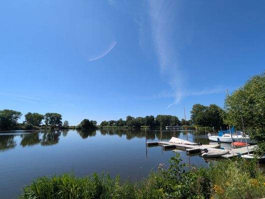 Die Elbe ist direkt vor der Tür.
