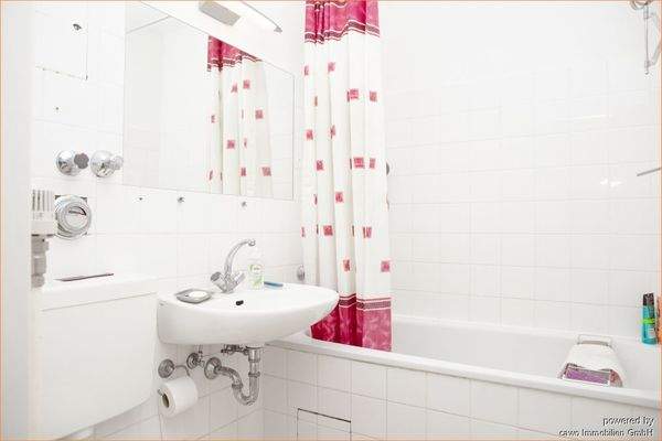 Badezimmer mit Wanne