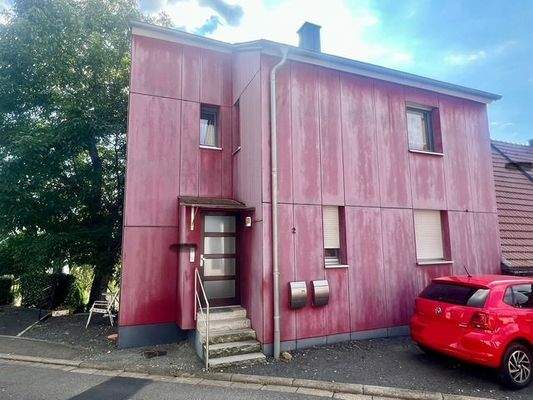 Eingangsbereich mit Stellplatz