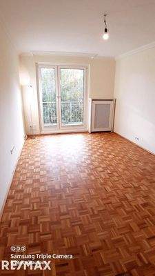 2. Etage Zimmer 3, Tür z. Balkon