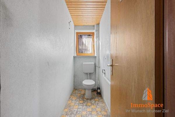 Blick in die separate Toilette im Erdgeschoss