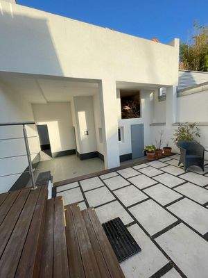 Gartenhaus + Außentoilette EG