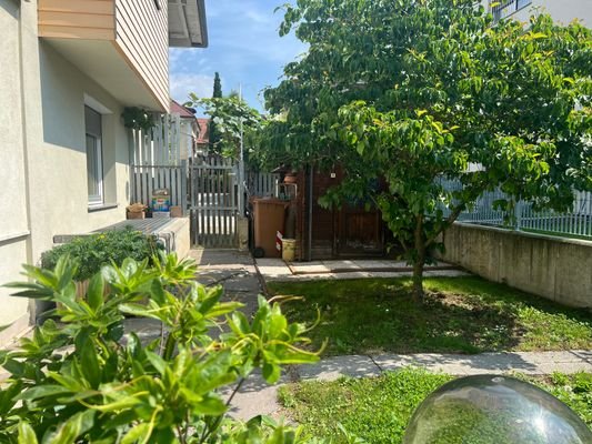 Meran-Merano-Untermais-Maia bassa-Vierzimmerwohnung-4-Zimmer-Wohnung-Quadrilocale-Giardino-Garten-Loggia-Terrasse-terrazza-garage-piano terra-Erdgeschoss-Keller-Gemüsebeet-verdura-Entspannen-relax-spielen-Küche-cucina-soggiorno-Wohnzimmer-vendita-Verkauf