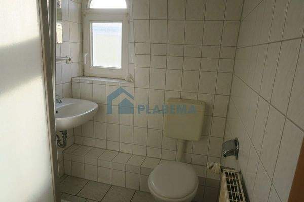 002.00-Beispiel-Apartment 8-Bad