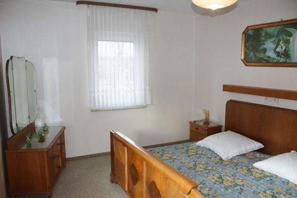 Großes Schlafzimmer