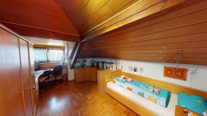 Leifers-Laives-4-Zimmer-Wohnung-quadrilocale-Leifers-Zentrum-Laives-Centro-mit-Garten-con-giardino-zwei-Stöcke-due-piani-Balkon-balcone-Bozen-Umgebung-bolzano-verkaufen-vendesi