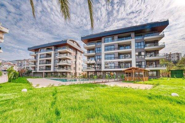 New Real Estate in a Complex with Swimming Pool in Alanya