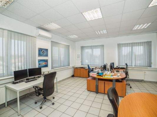 Weiteres Büro Halle 4