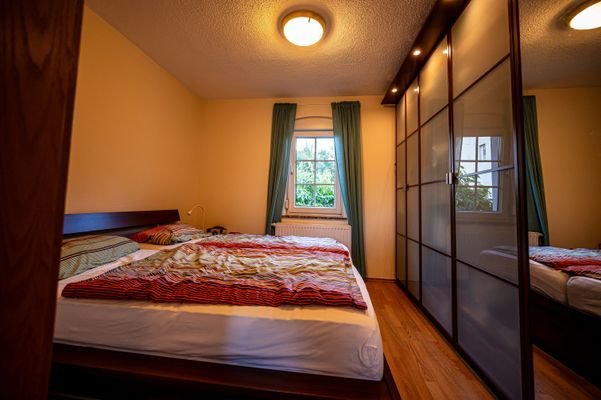 1te Etage Schlafzimmer