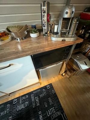 11 innen mit Balkon Küche Bad etc (14)