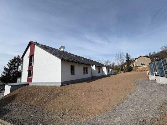 Seiten- und Rückansicht