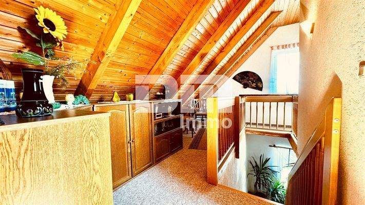 3.OG / DG Flur / Diele / Treppenaufgang