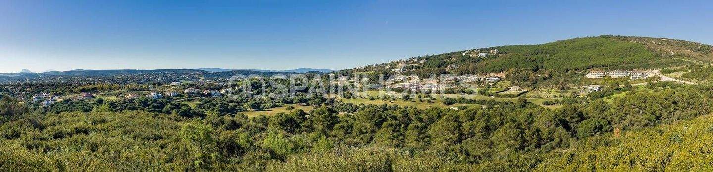 Panoramic Sea and Golf-View Land in Sotogrande Cádiz