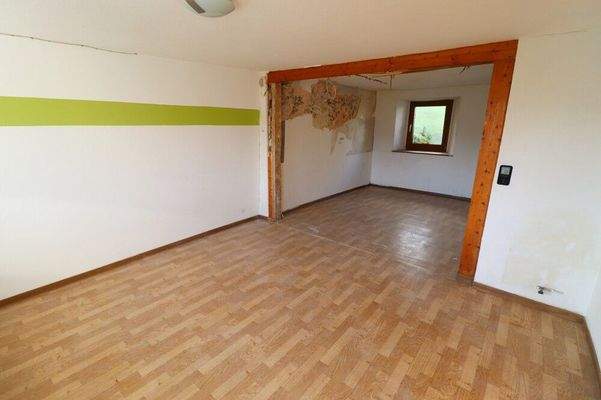 Wohn-, bzw. Esszimmer 