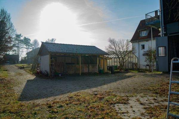 Carport / Pferdeboxen