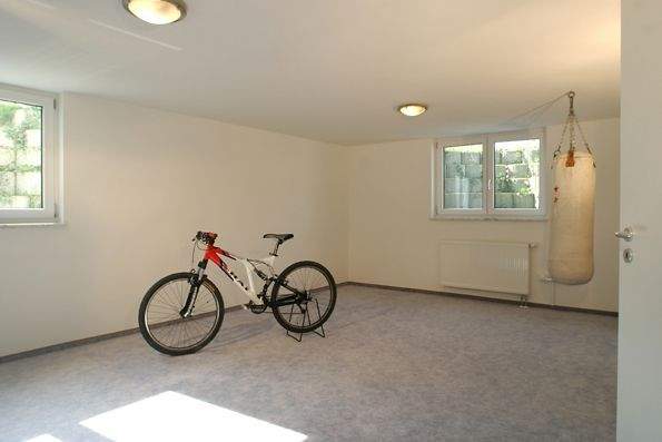 Mehrzweckraum im Keller.jpg