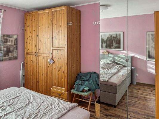 Schlafzimmer Ansicht 2