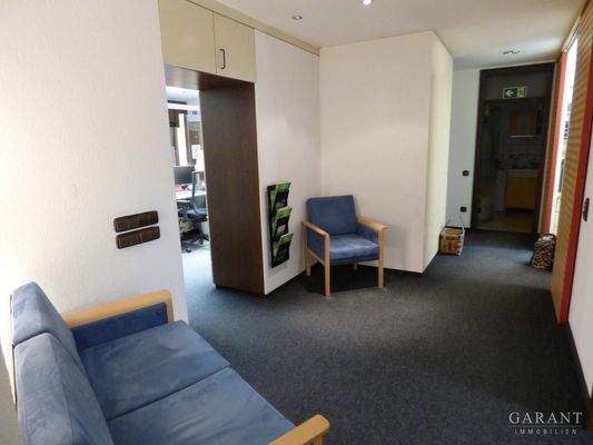 weiterer Wartebereich