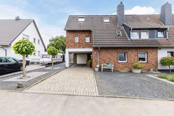 Am Rosenstock 13 Eschweiler (2).jpg