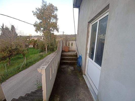 Kreta, Voukolies: Möblierte Wohnung im ersten Stock zu verkaufen