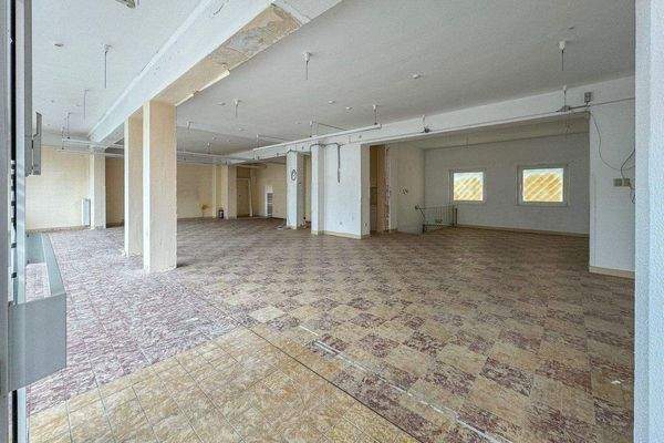 Gewerbefläche EG Eingang.jpg