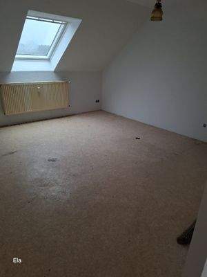 Helles Dachgeschosszimmer