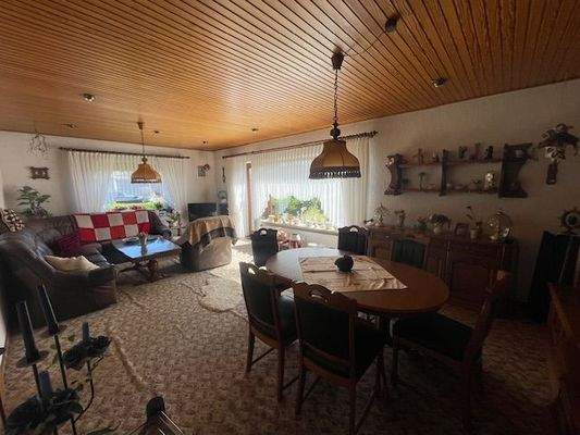 Ess.- und Wohnzimmer