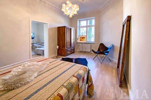 ... mit Zugang zum Wohnzimmer