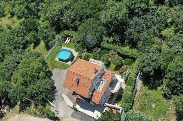 Mediterranes Paradies mit separaten Wohnungen