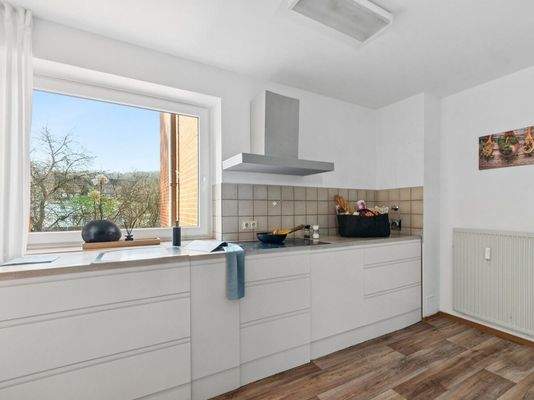 Küche ist virtuell inszeniert (Home Staging) 