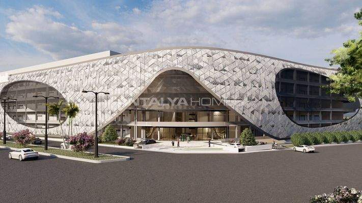 Shops in Automotive-Focused Commercial Center in Antalya