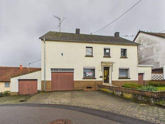 CAM01708G0-PR0081-STILL028