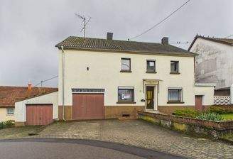 CAM01708G0-PR0081-STILL028