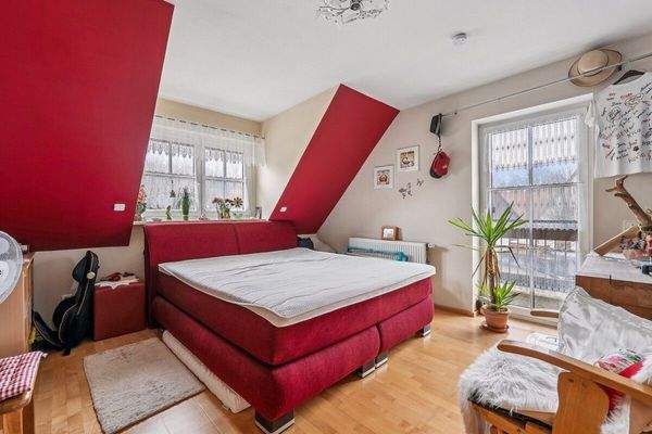 Schlafzimmer 1 (Whg. DG)