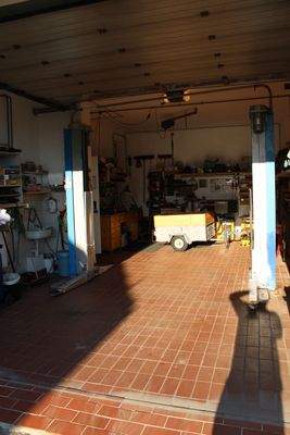 große Garage-1.JPG