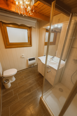 32 Gästehaus WC.png