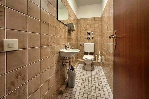 Besucher WC Herren EG