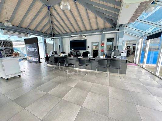 Verkaufs-/Beratungsfläche