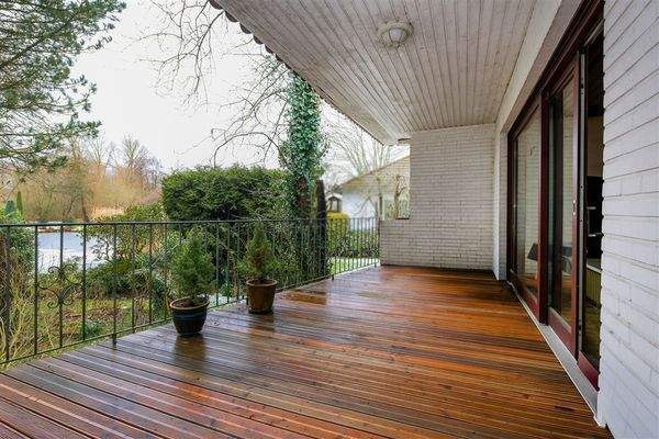 Überdachte Terrasse